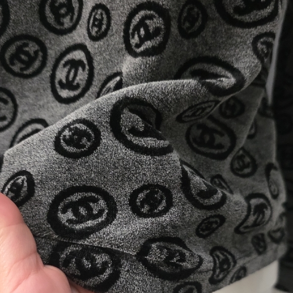 CHANEL Black and Gray Logo Pattern Top - Picture 7 of 7